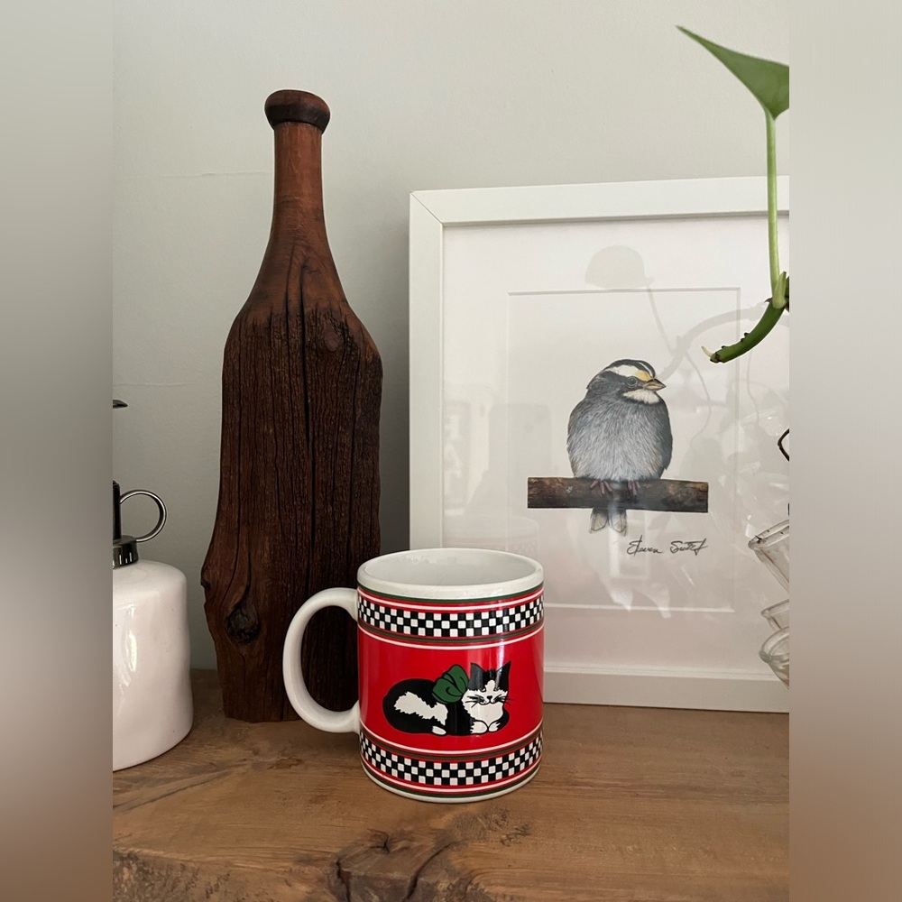 Vintage Potpourri Press ceramic cat mug